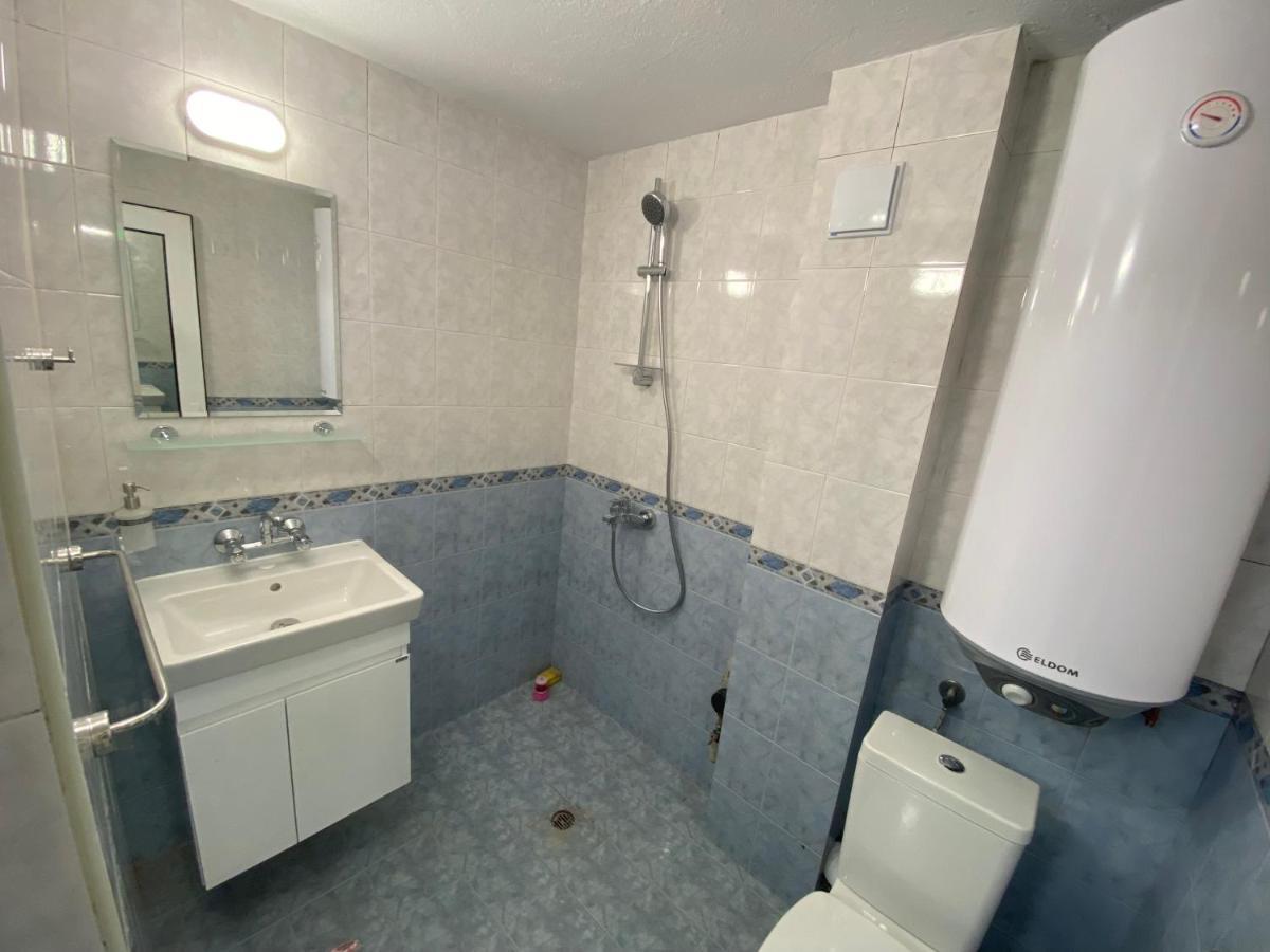 Centrally Located Apartment In Varna Exterior photo